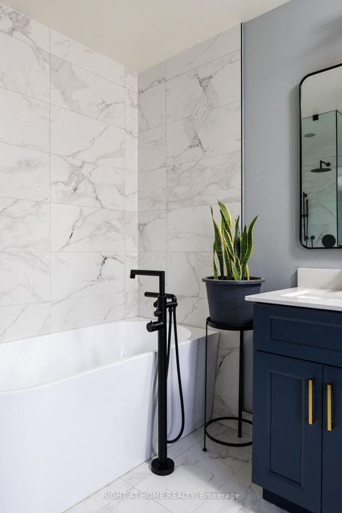 Photo 24 at 3 Dunning Crescent, Alderwood, Toronto