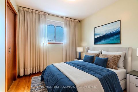 Photo 14 at 45 Chartwell Road, Queensway, Toronto