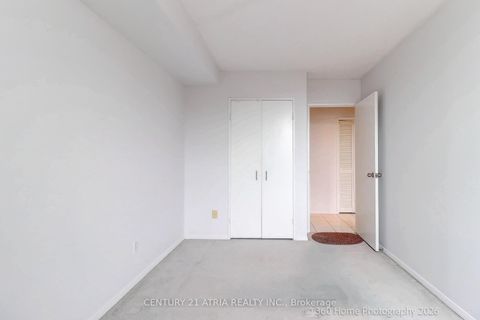 Photo 11 at 513 - 20 Fashion Roseway Row, Willowdale East, Toronto