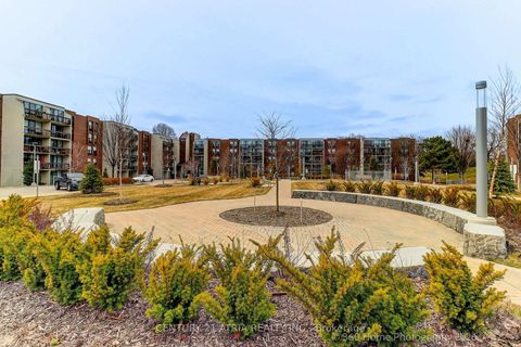 Photo 17 at 513 - 20 Fashion Roseway Row, Willowdale East, Toronto