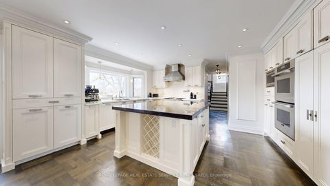 Photo 9 at 6 Penwood Crescent S, Don Mills, Toronto