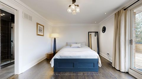 Photo 18 at 6 Penwood Crescent S, Don Mills, Toronto