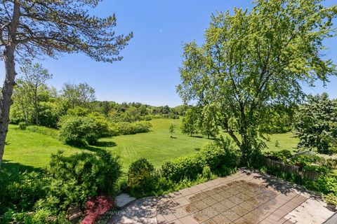 Photo 30 at 6 Penwood Crescent S, Don Mills, Toronto