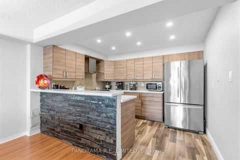 Photo 9 at 504 - 309 Major Mackenzie Drive E, Harding, Richmond Hill