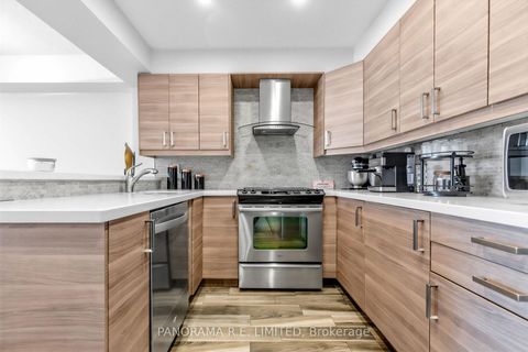 Photo 11 at 504 - 309 Major Mackenzie Drive E, Harding, Richmond Hill