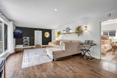 Photo 15 at 69 Sandra Drive, Sutton & Jackson's Point, Georgina