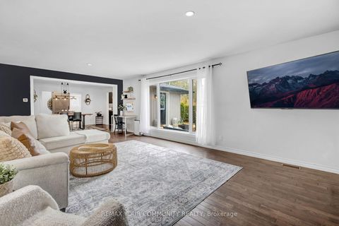 Photo 18 at 69 Sandra Drive, Sutton & Jackson's Point, Georgina