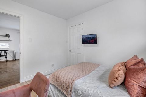 Photo 27 at 69 Sandra Drive, Sutton & Jackson's Point, Georgina