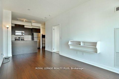 Photo 6 at 812 - 360 Square One Drive, City Centre, Mississauga