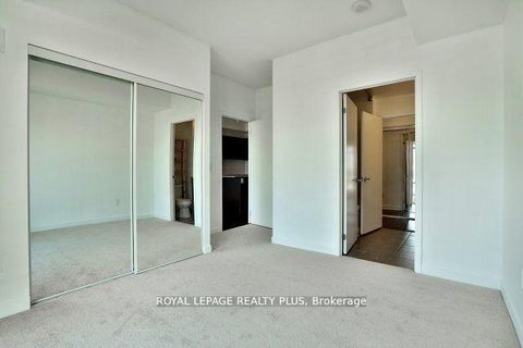 Photo 10 at 812 - 360 Square One Drive, City Centre, Mississauga