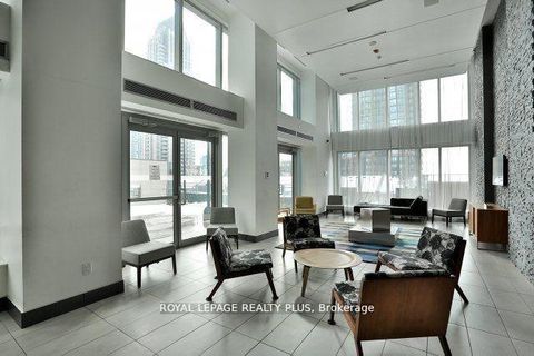 Photo 18 at 812 - 360 Square One Drive, City Centre, Mississauga