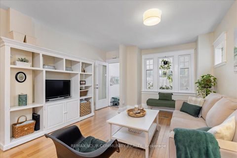 Photo 6 at 917 Broadview Avenue, Danforth, Toronto