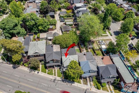Photo 24 at 917 Broadview Avenue, Danforth, Toronto