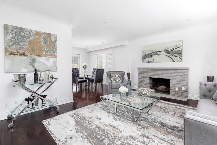 Photo 5 at 48 Bunty Lane, Bayview Village, Toronto