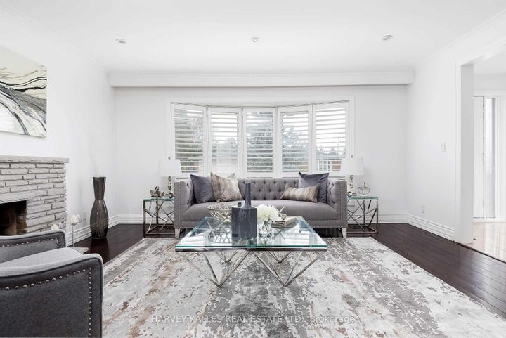 Photo 6 at 48 Bunty Lane, Bayview Village, Toronto