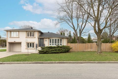 Photo 1 at 48 Bunty Lane, Bayview Village, Toronto