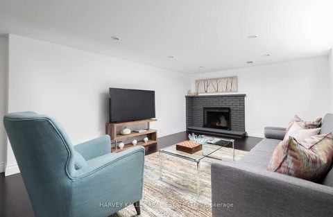 Photo 23 at 48 Bunty Lane, Bayview Village, Toronto