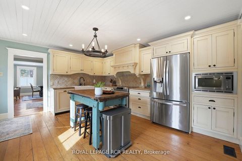 Photo 5 at 435 Kettleby Road, Rural King, King