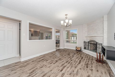 Photo 23 at 86 Dina Road, Maple, Vaughan