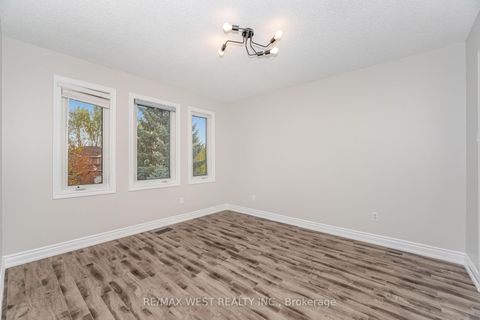 Photo 36 at 86 Dina Road, Maple, Vaughan