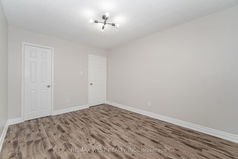 Photo 40 at 86 Dina Road, Maple, Vaughan