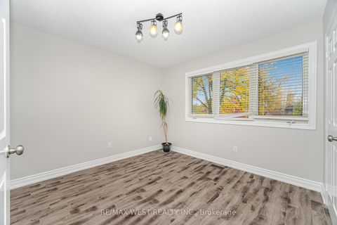 Photo 41 at 86 Dina Road, Maple, Vaughan