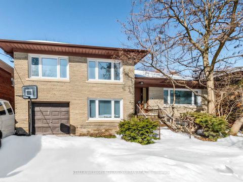 Photo 3 at 14 Frontenac Avenue, Nortown, Toronto