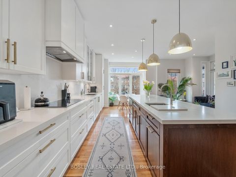 Photo 6 at 8 De Savery Crescent, Mount Pleasant West, Toronto