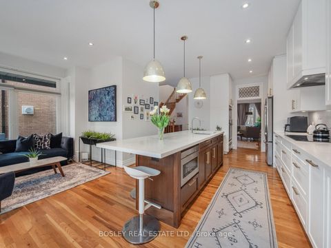 Photo 9 at 8 De Savery Crescent, Mount Pleasant West, Toronto