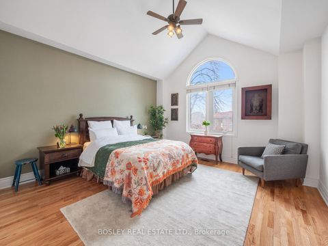 Photo 24 at 8 De Savery Crescent, Mount Pleasant West, Toronto