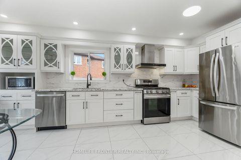 Photo 5 at 55 Attridge Drive, Aurora Village, Aurora