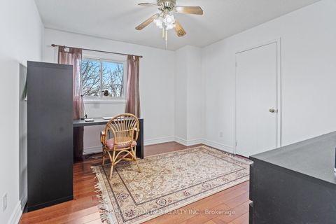 Photo 11 at 55 Attridge Drive, Aurora Village, Aurora