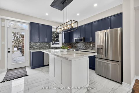 Photo 7 at 193 Zokol Drive, Bayview Northeast, Aurora