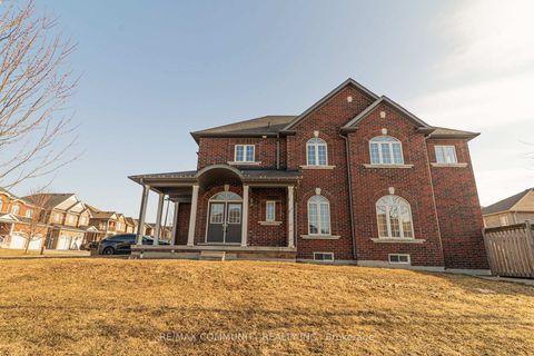 Photo 2 at 27 Bamburg Street, Sutton & Jackson's Point, Georgina