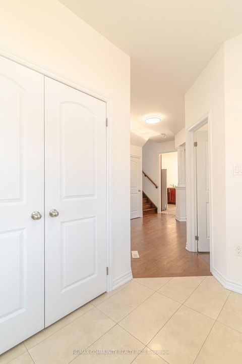 Photo 4 at 27 Bamburg Street, Sutton & Jackson's Point, Georgina