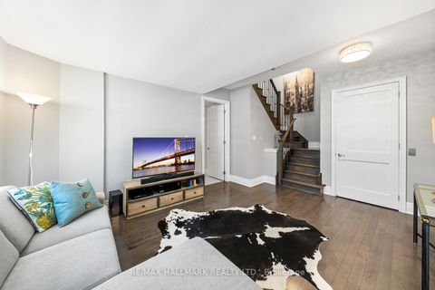 Photo 5 at 15 Carrville Woods Circle, Patterson, Vaughan