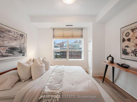 Photo 17 at 510 - 10 Old York Mills Road, York Mills, Toronto