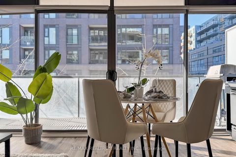 Photo 10 at 408 - 533 Richmond Street W, Waterfront Communities C1, Toronto