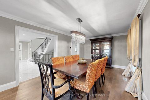 Photo 5 at 186 Wigwoss Drive, East Woodbridge, Vaughan