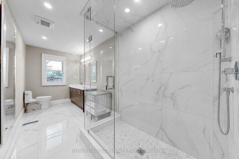 Photo 19 at 186 Wigwoss Drive, East Woodbridge, Vaughan