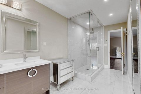 Photo 20 at 186 Wigwoss Drive, East Woodbridge, Vaughan
