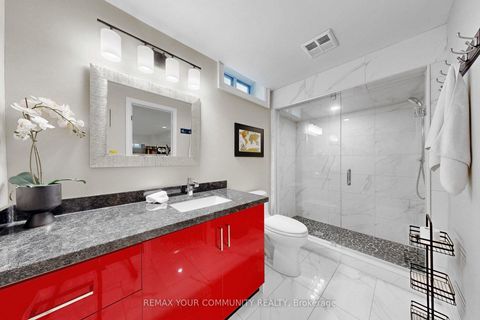 Photo 28 at 186 Wigwoss Drive, East Woodbridge, Vaughan