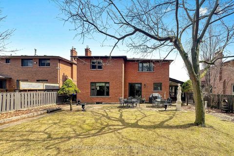 Photo 32 at 186 Wigwoss Drive, East Woodbridge, Vaughan