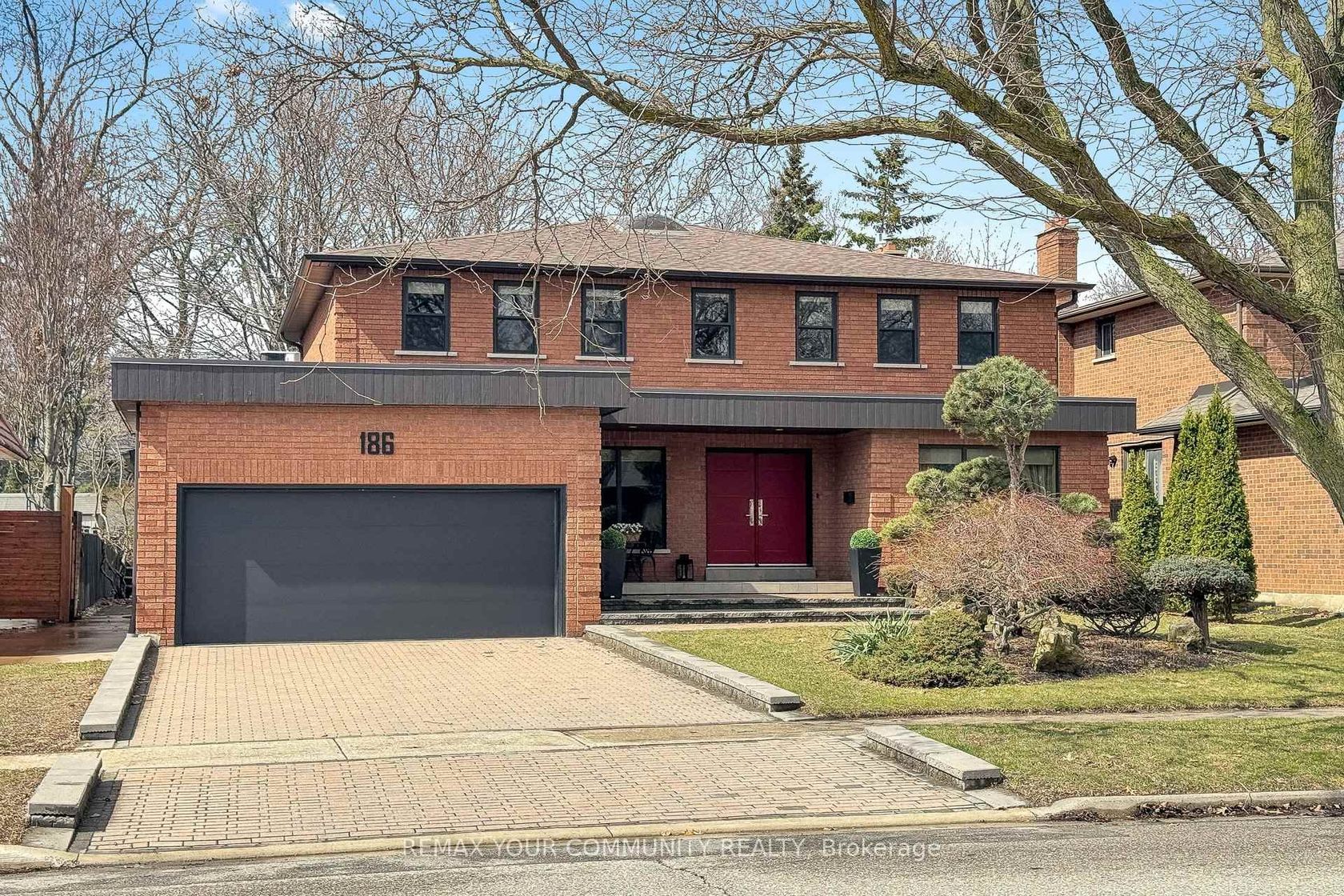 186 Wigwoss Drive, East Woodbridge, Vaughan photo number 2