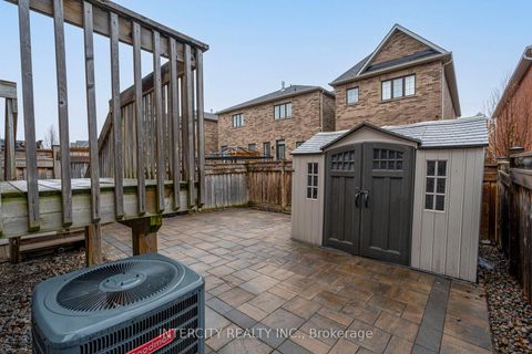 Photo 38 at 34 Alexie Way, Vellore Village, Vaughan