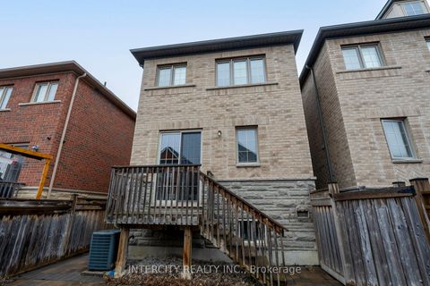 Photo 41 at 34 Alexie Way, Vellore Village, Vaughan