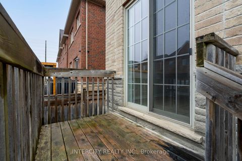 Photo 43 at 34 Alexie Way, Vellore Village, Vaughan