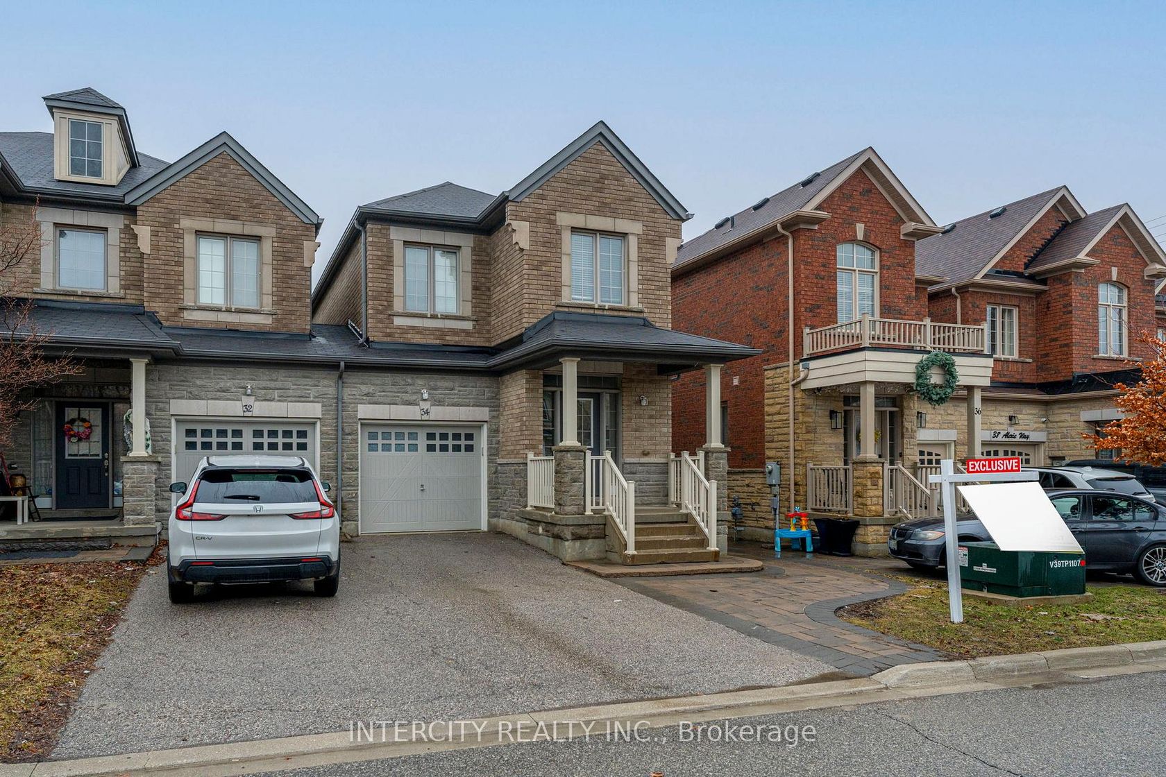 34 Alexie Way, Vellore Village, Vaughan photo number 2