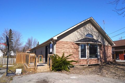 Photo 1 at 236 Simcoe Avenue, Keswick North, Georgina