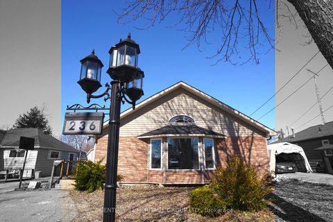 Photo 3 at 236 Simcoe Avenue, Keswick North, Georgina